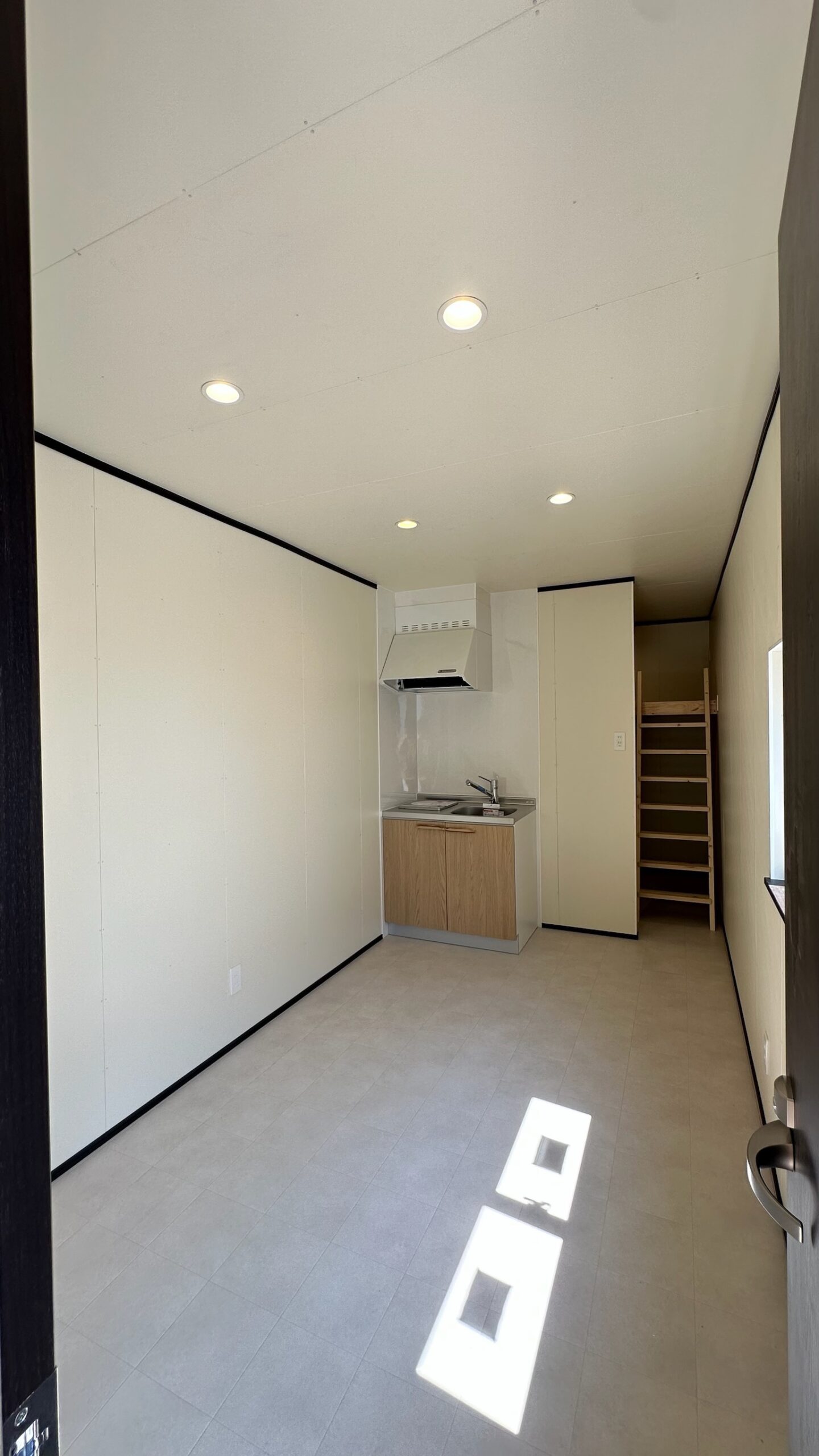 住居用トレーラーハウス内観3